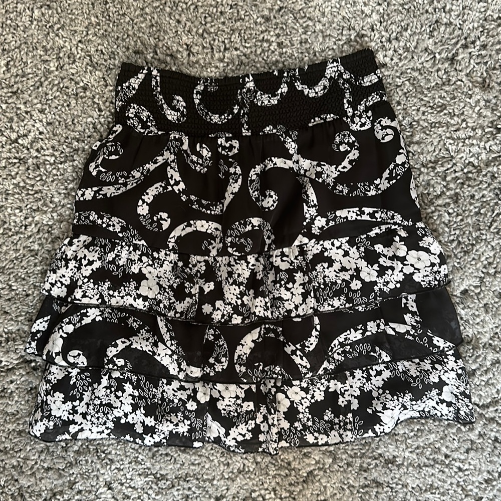 XXS WHBM layered ruffle skirt with elastic waistband